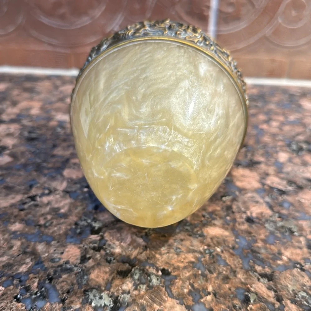 Resin hand or dish soap dispenser bathroom or kitchen